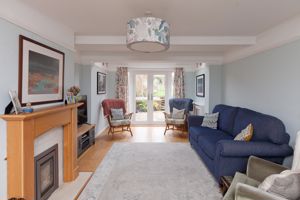 Sitting Room- click for photo gallery